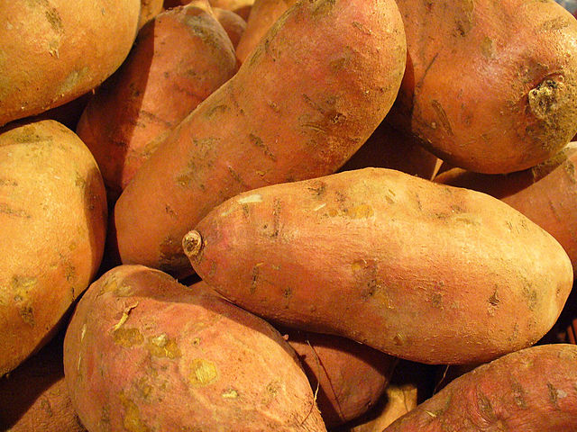 3-0 Best Foods for Healthy Hair-Sweet Potatoes