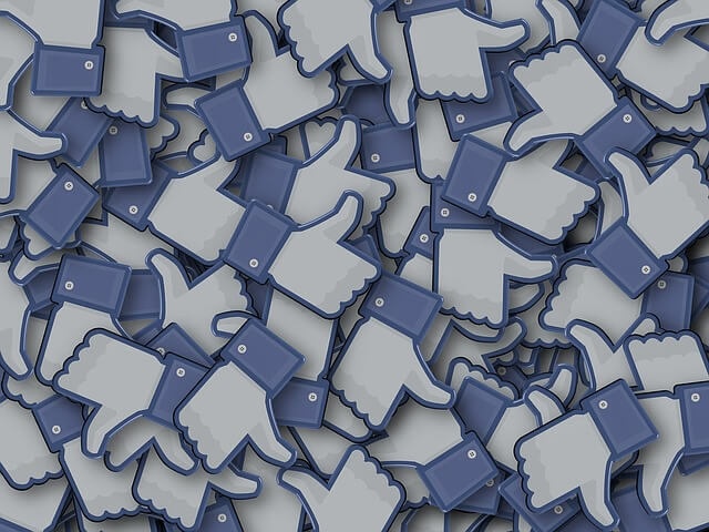 21 Fascinating Facts About Facebook that You should Know-Facebook Like Button